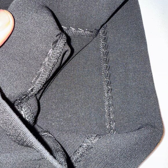 BCBGMAXAZRIA Black Lace Sleeve Jumpsuit – Size 0 - Picture 11 of 15